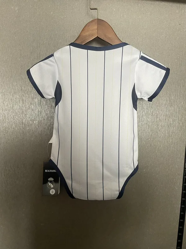 Real Madrid 2025/26 Maillot Bébé