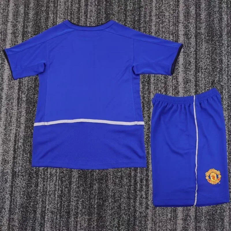 Manchester United 2002/03 Third Kids Kit Blue — 2