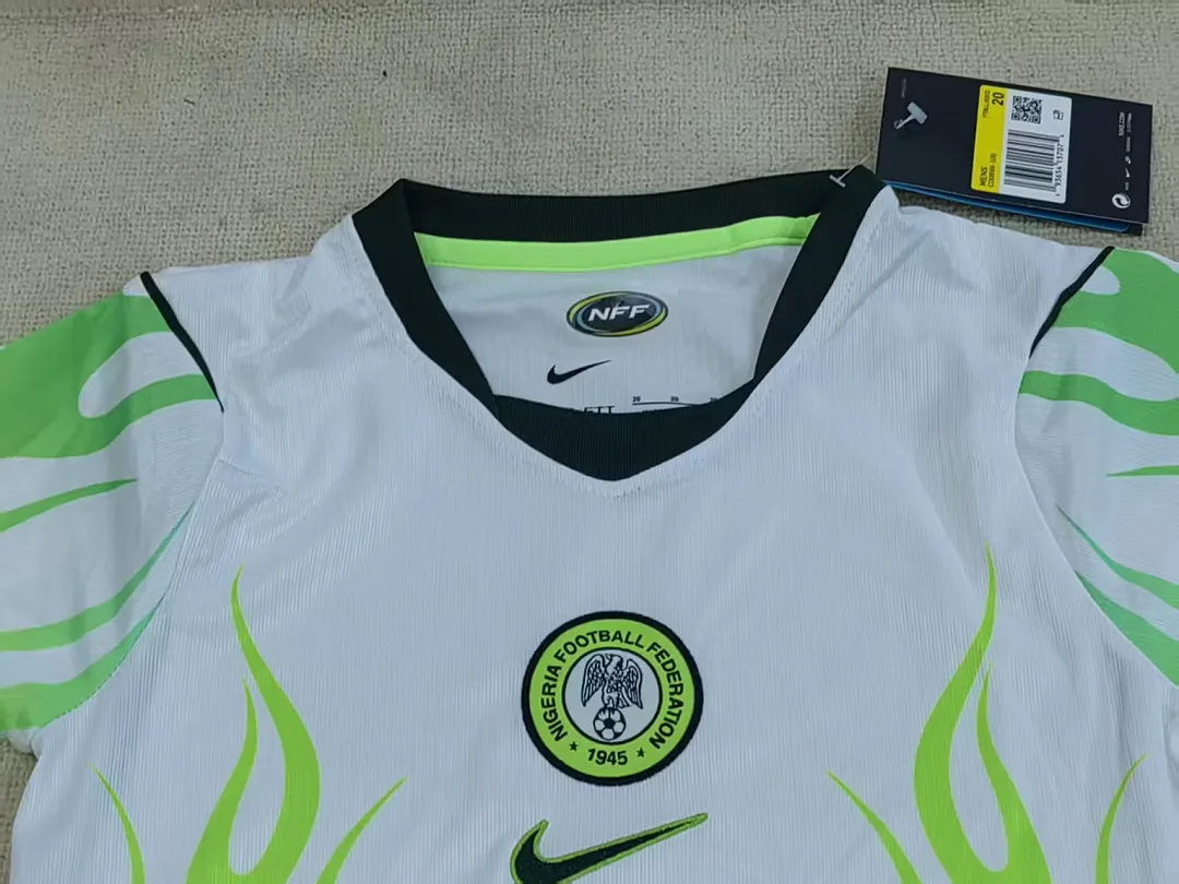 Nigeria 2016/28 Away Kids Kit — 2