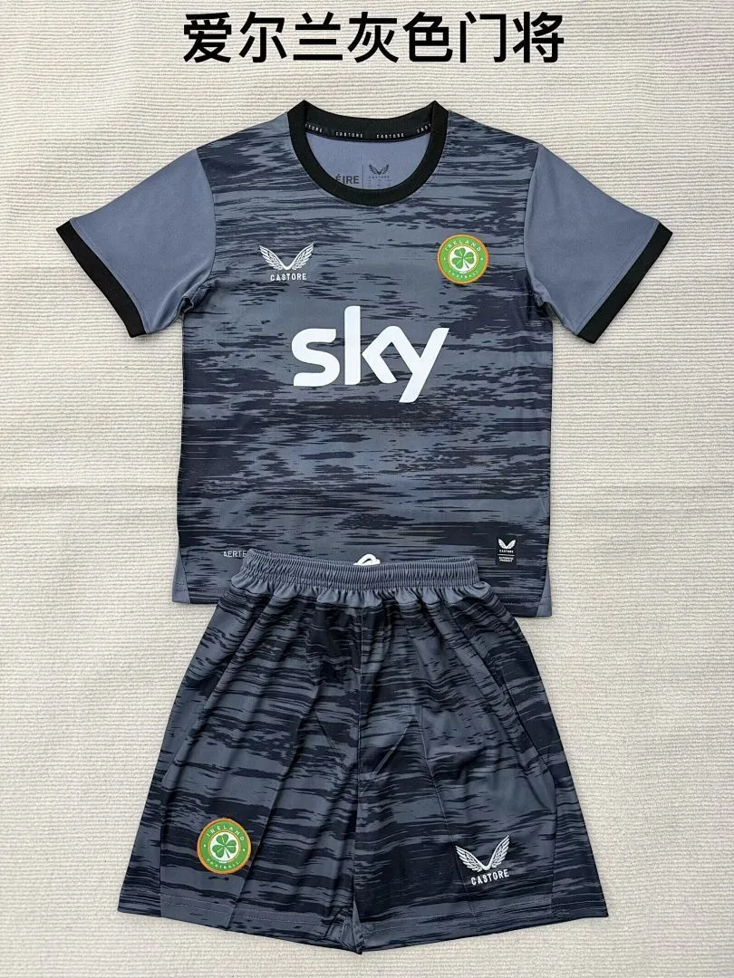 Ireland 2026 Goalkeeper Kids Kit Black — 2