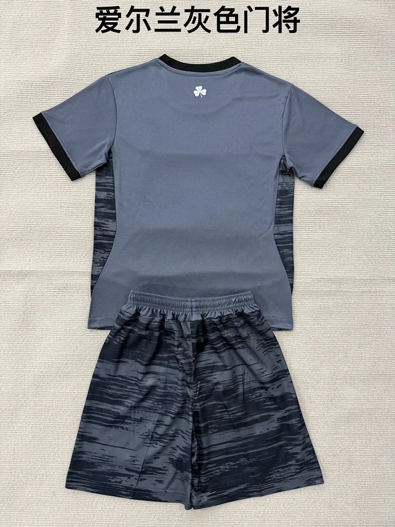 Ireland 2026 Goalkeeper Kids Kit Black