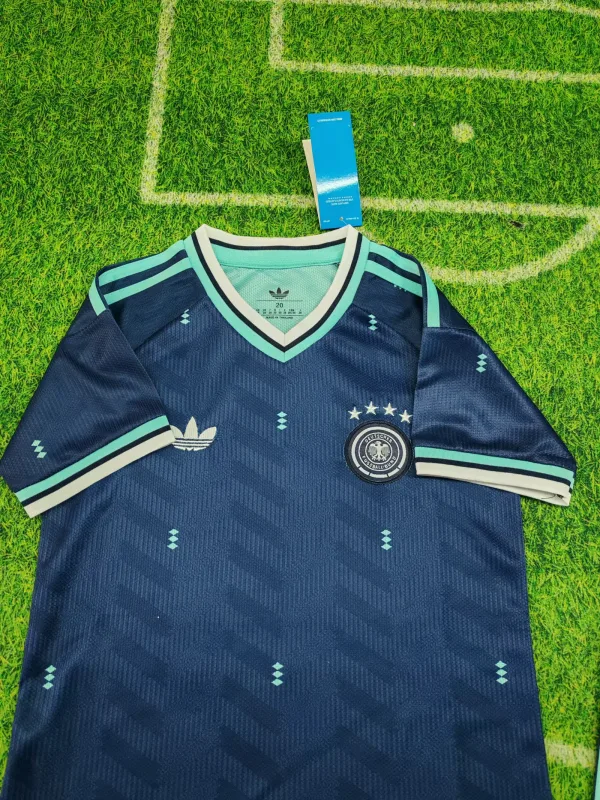 Germany 2016/28 Away Kids Kit