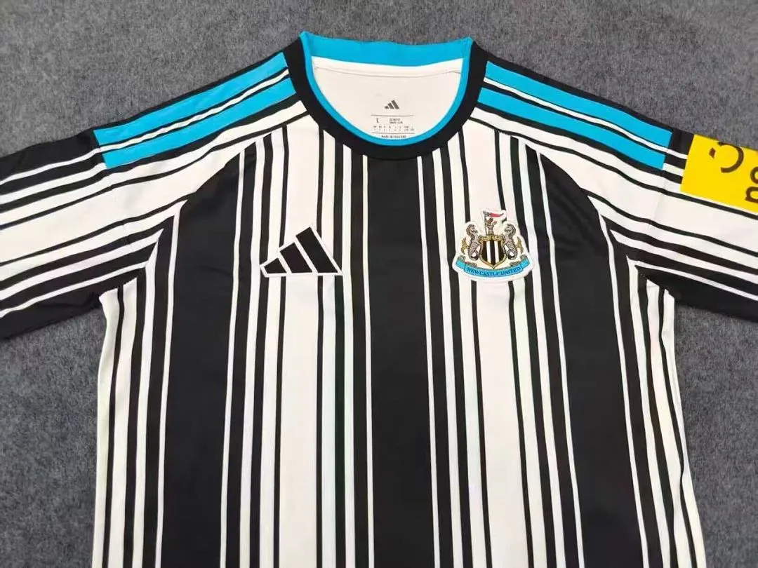 Newcastle United 2026/27 Heim Trikot