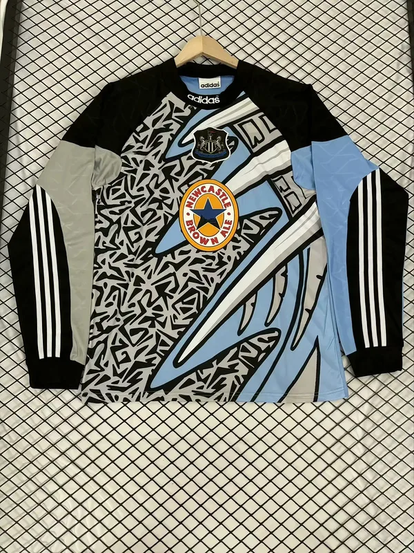 Newcastle United 1995/96 Goalkeeper Shirt Long Sleeve Blue