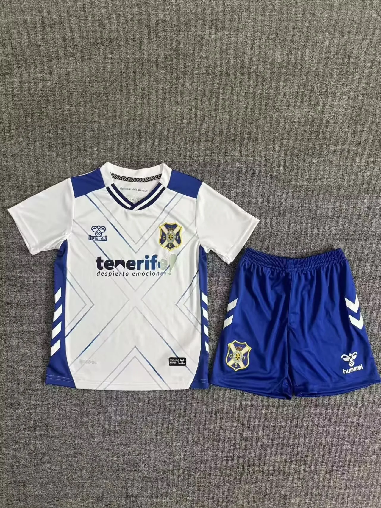 Tenerife 2025/26 Domicile Ensemble Enfant