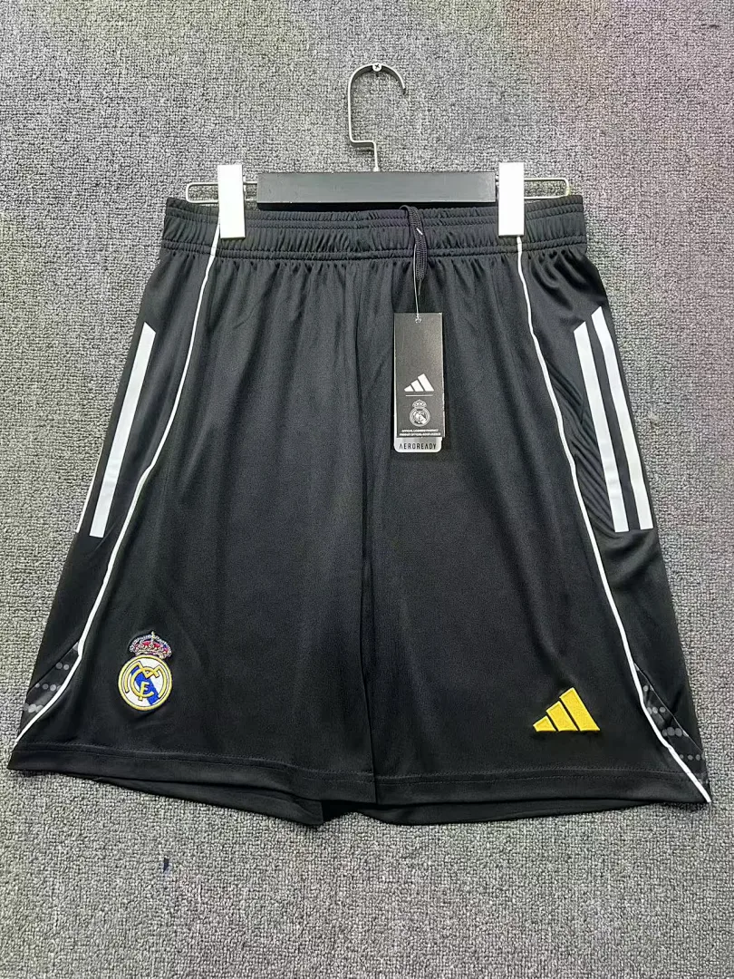 Real Madrid 2025/26 Shorts Sonderedition