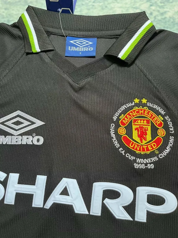 Manchester United 1998/99 Shirt Long Sleeve Black — 2