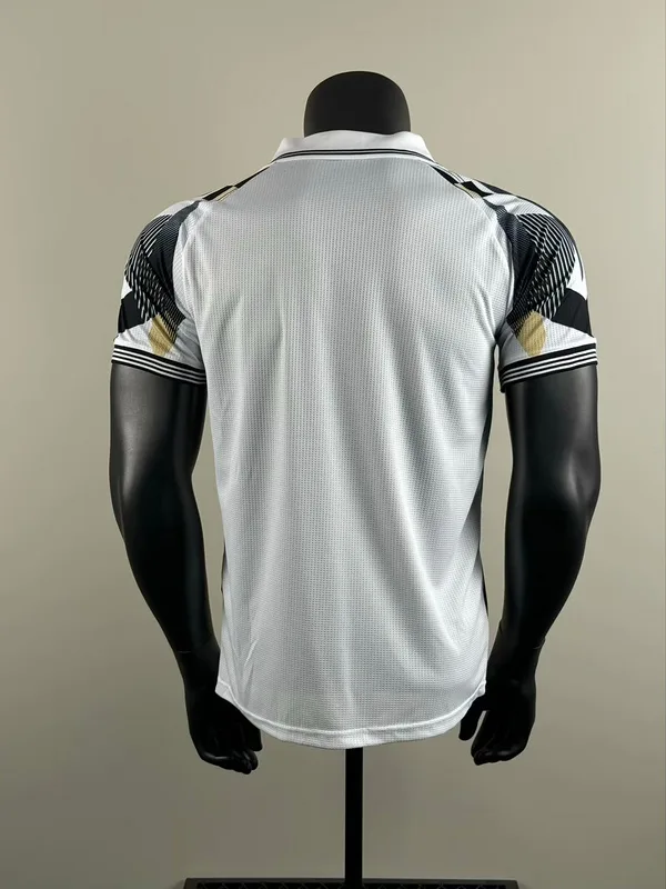Real Madrid 2025/26 Camiseta Versión Jugador White — 2