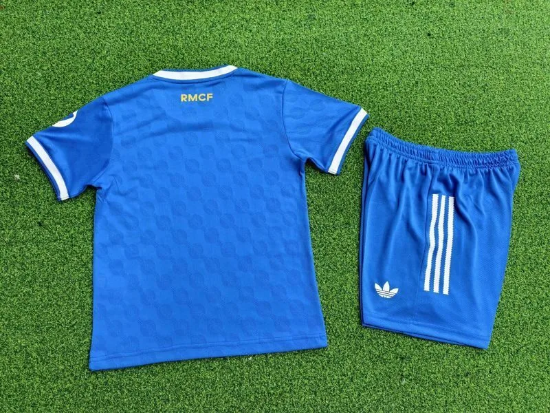 Real Madrid 2025/26 Ausweich Set Kinder Spielerversion — 2