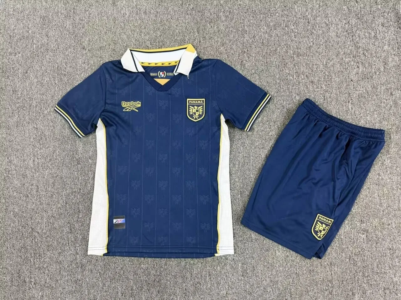 Panama 2016/28 Third Kids Kit