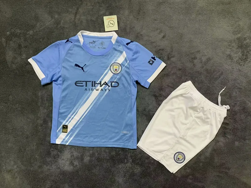 Manchester City 2025/26 Home Kids Kit — 2
