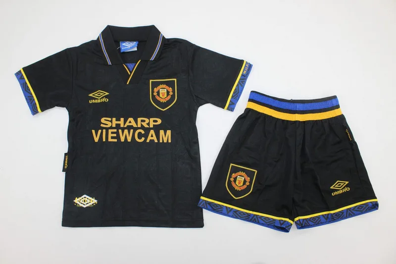 Manchester United 1993/95 Away Kids Kit