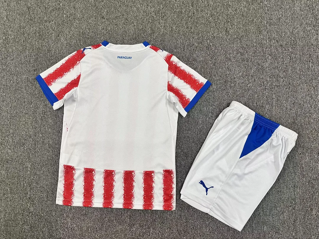 Paraguay 2016/30 Home Kids Kit — 2