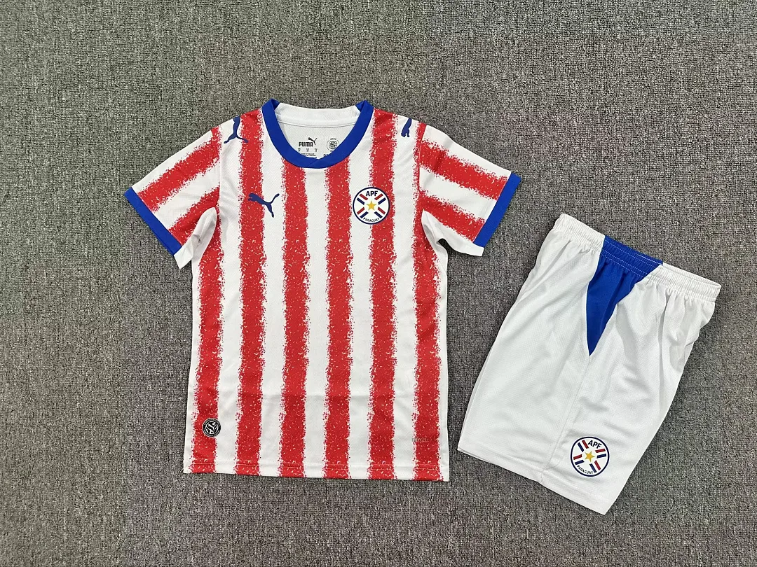 Paraguay 2016/30 Home Kids Kit