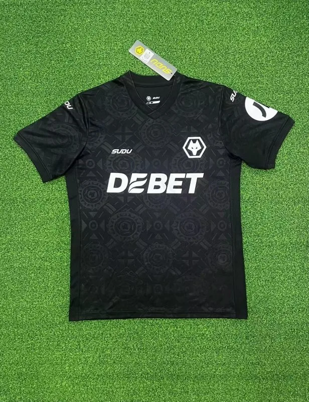 Wolverhampton Wanderers 2025/26 Goalkeeper Shirt