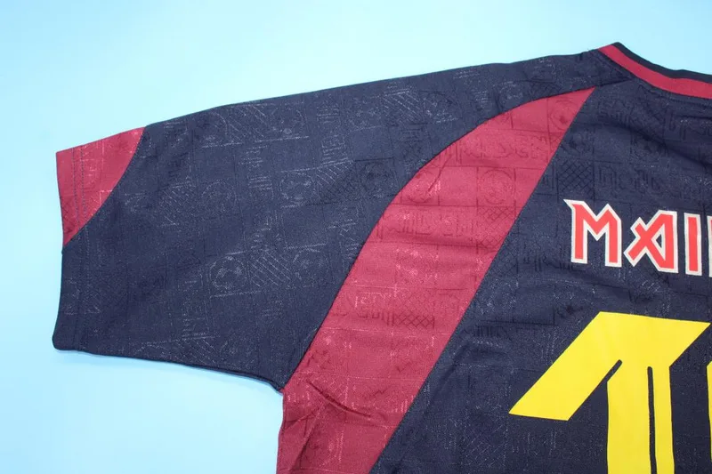 Iron Maiden 2010 Away Shirt — 2