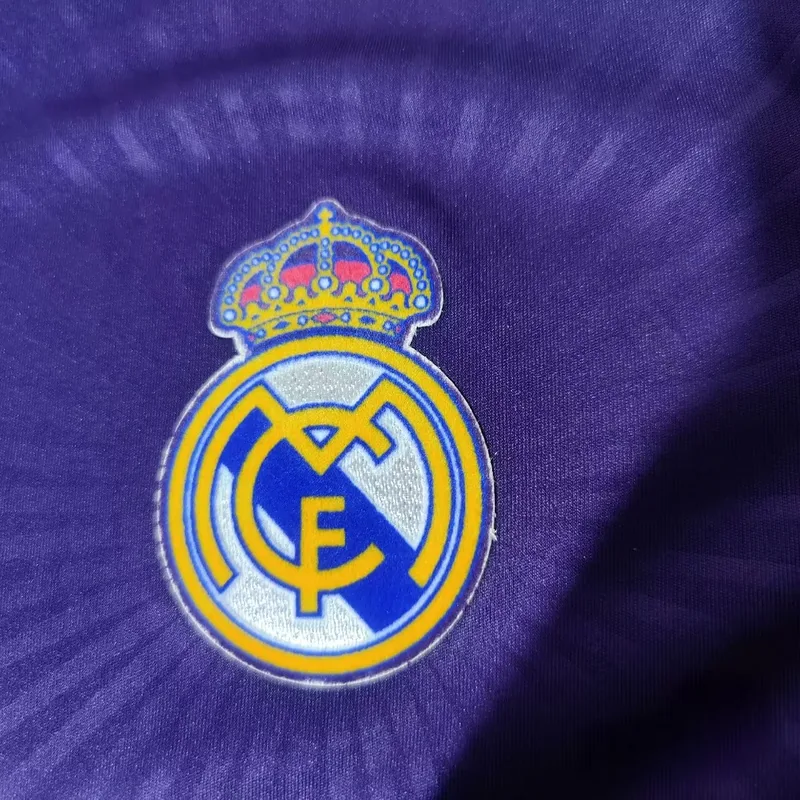 Real Madrid 2010/11 Third Shirt Purple