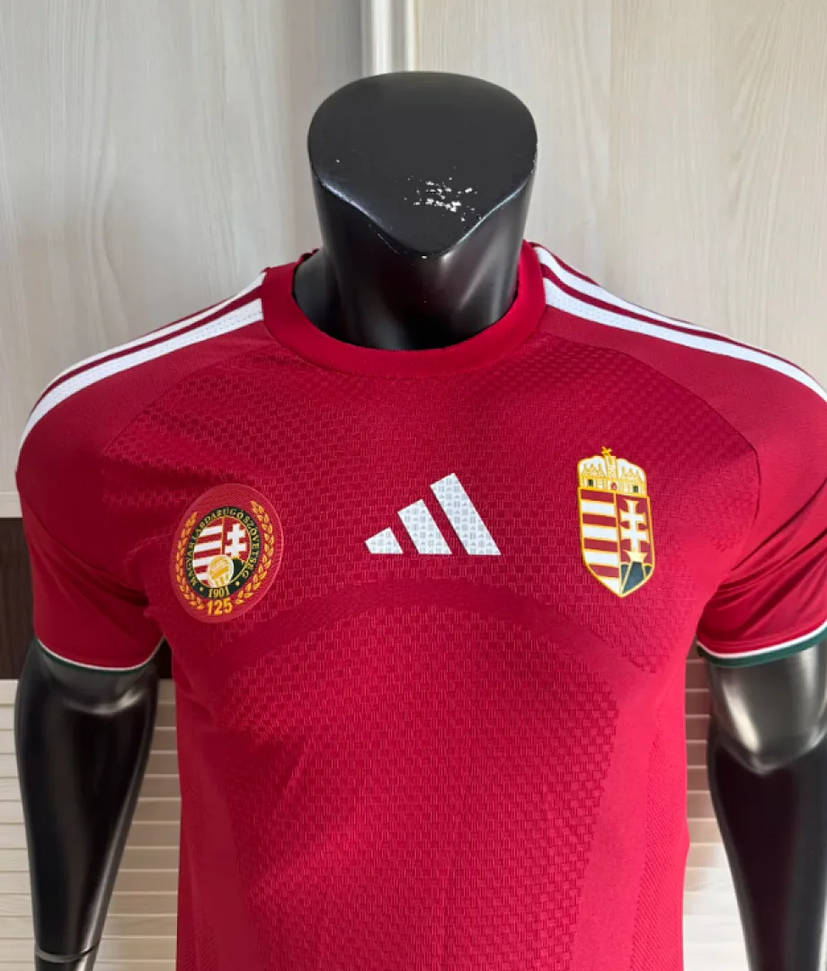 Ungarn 2026 Heim Trikot Spielerversion — 2