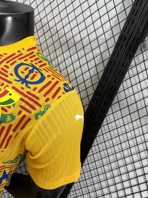Ghana 2024/25 Trikot Spielerversion Sonderedition Yellow — 1