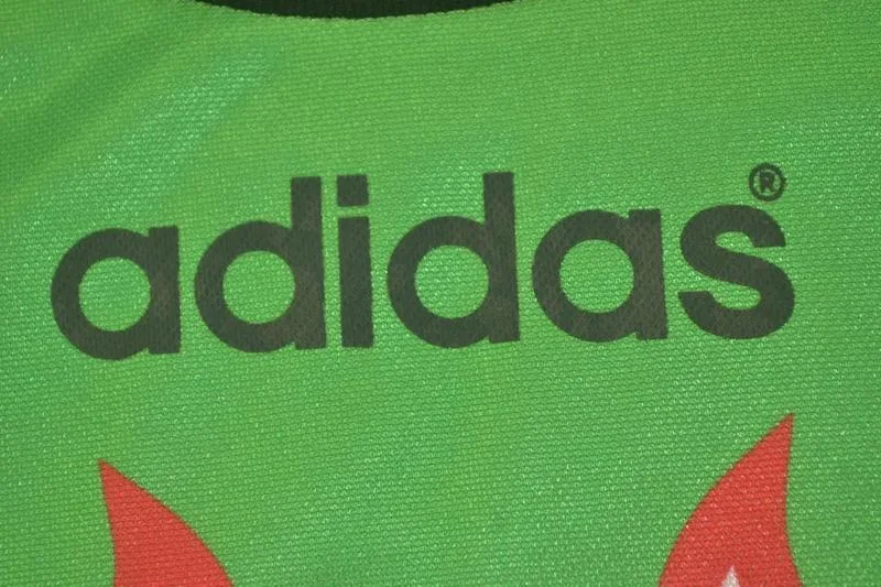Japan 1997/98 Goalkeeper Shirt Long Sleeve