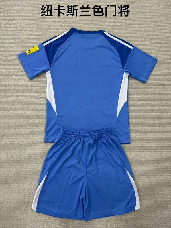 Newcastle United 2025/26 Goalkeeper Kids Kit Blue — 1
