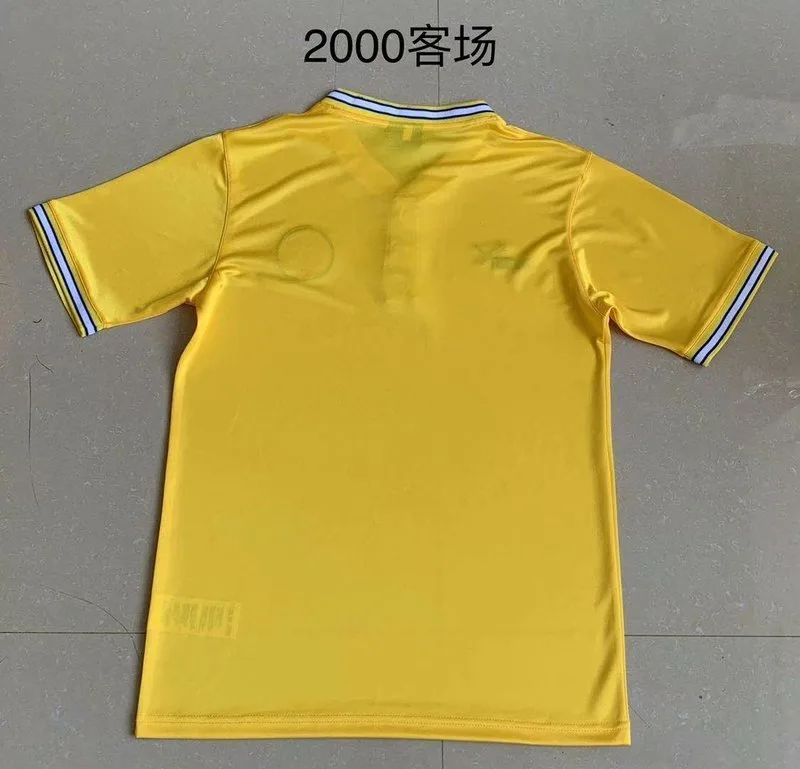 Leeds United 2000 Away Shirt Yellow