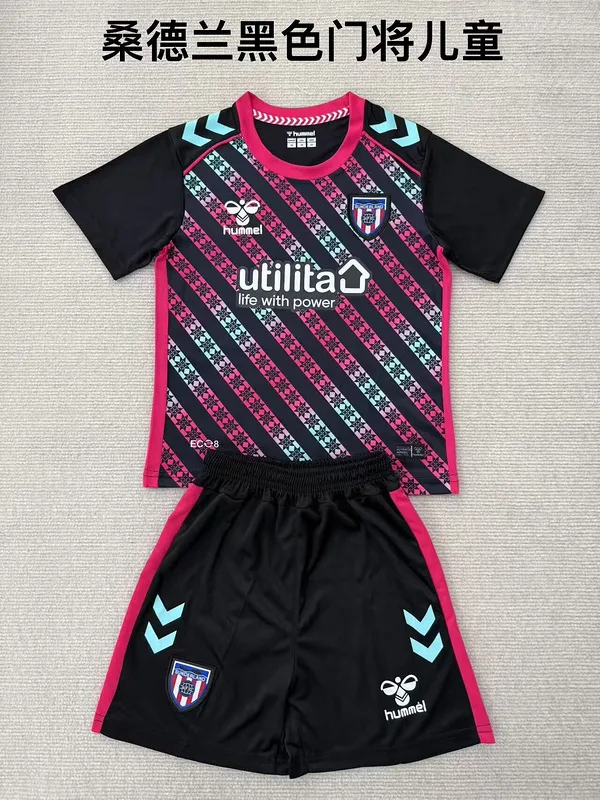 Sunderland 2025/26 Goalkeeper Kids Kit Black — 2