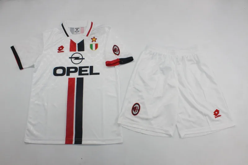 AC Milan 1996/97 Away Kids Kit