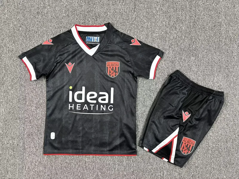 West Bromwich Albion 2025/26 Third Ensemble Enfant — 2