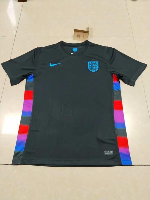 England 2025/26 Away Women's Shirt — 1