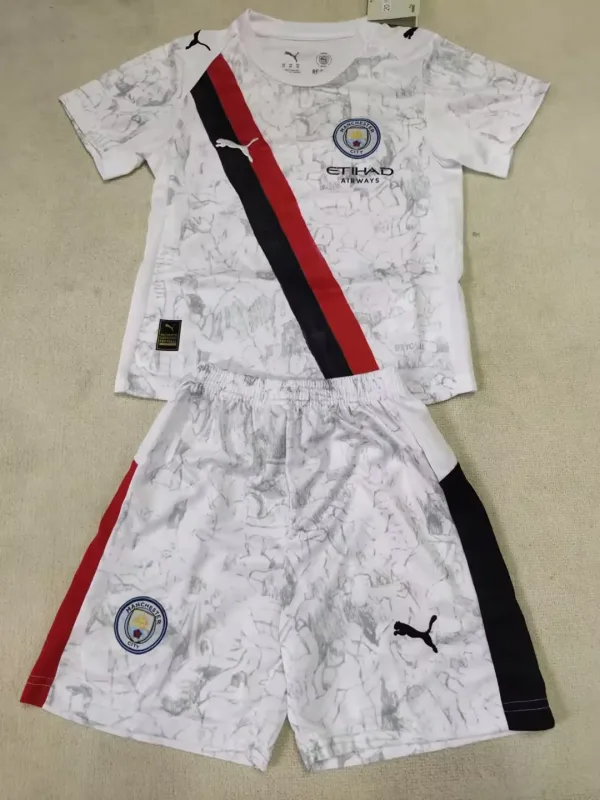 Manchester City 2025/26 Away Kids Kit — 2