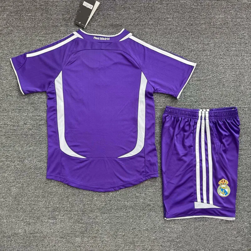 Real Madrid 2006/07 Ausweich Set Kinder — 2