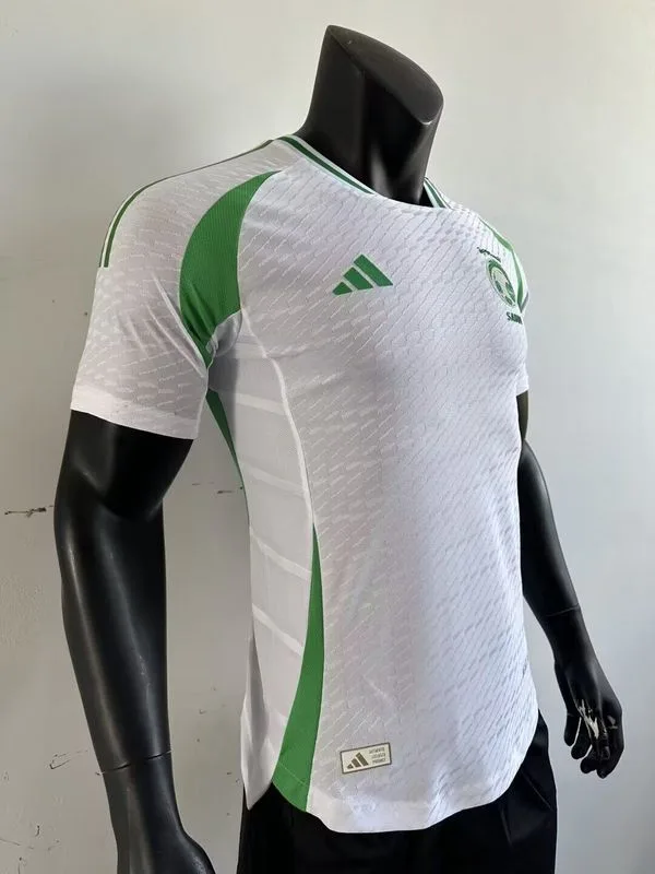 Arabia Saudí Segunda Equipación Camiseta Versión Jugador White — 2