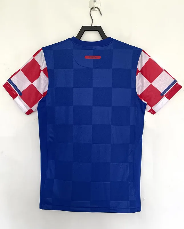 Croatia 2010 Away Shirt — 2