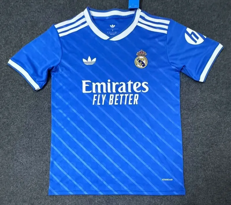 Real Madrid 2025/26 Ausweich Trikot Blue — 2