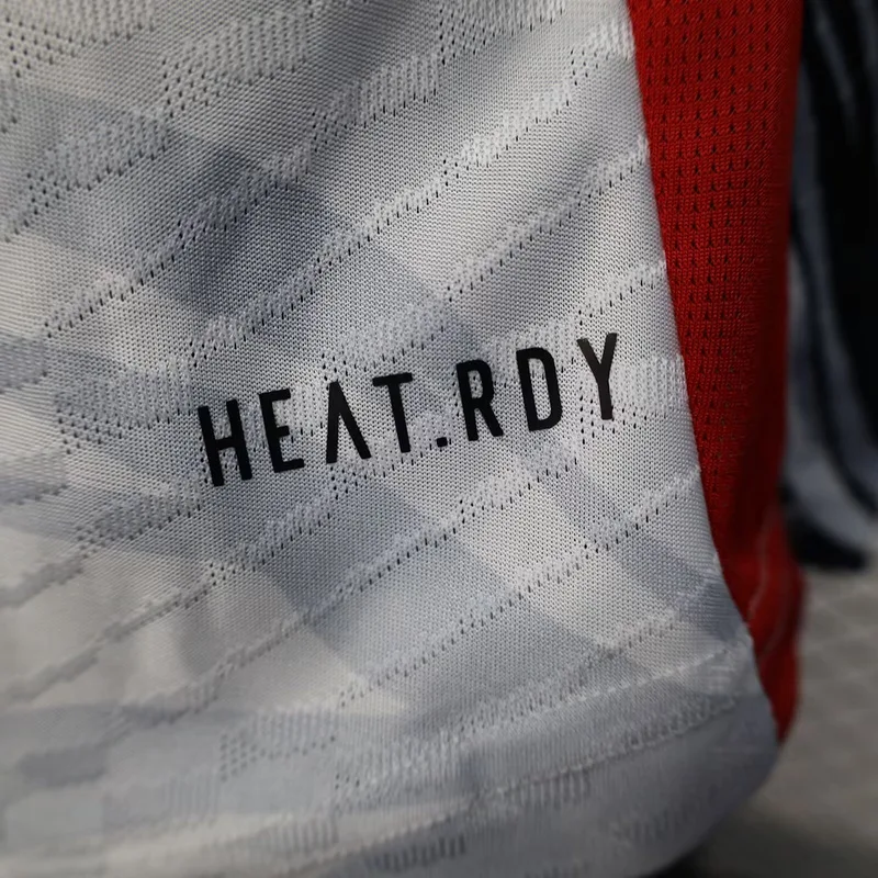Manchester United 2025/26 Trikot Spielerversion Sonderedition White — 1