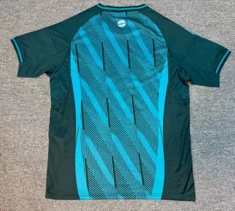 Bayern Munich 2025/26 Shirt Special Edition Green — 1