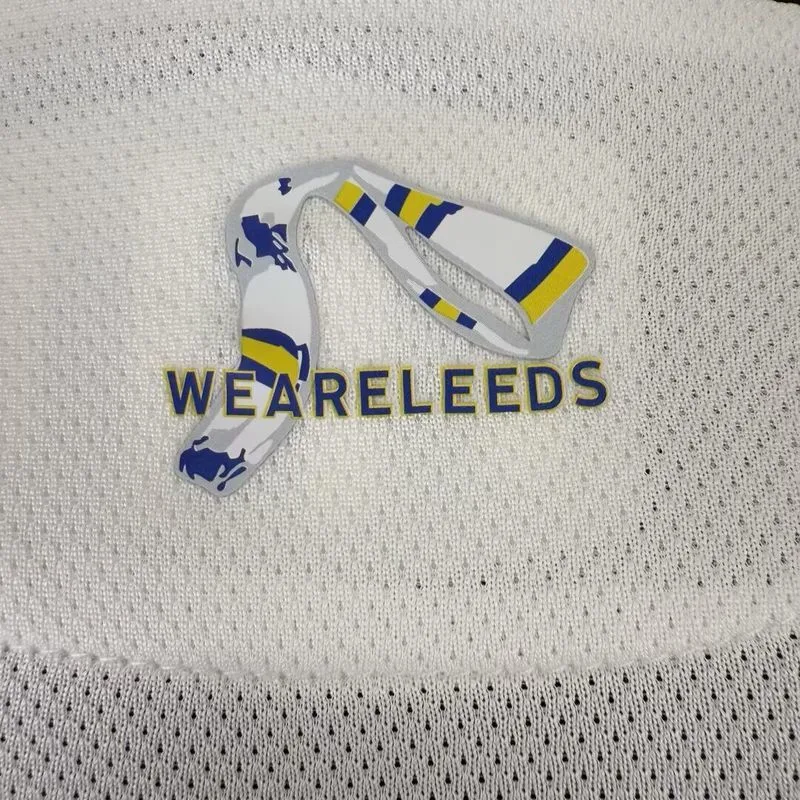 Leeds United 2025/26 Heim Trikot Spielerversion — 2