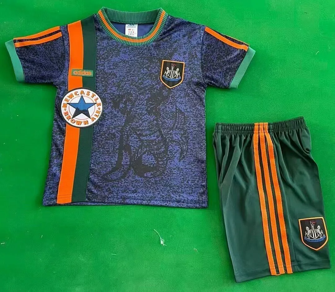 Newcastle United 1997/98 Auswärts Set Kinder — 1