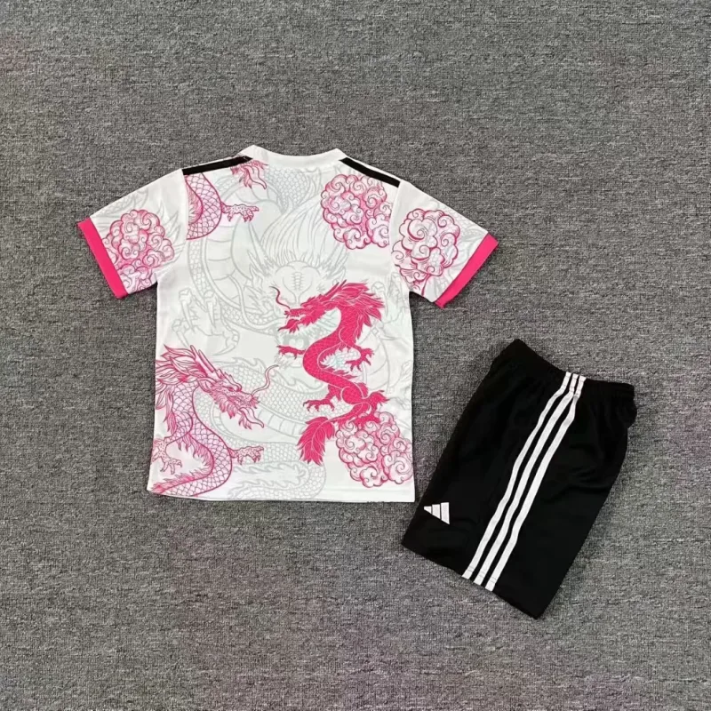 Real Madrid 2025/26 Set Kinder Pink — 2