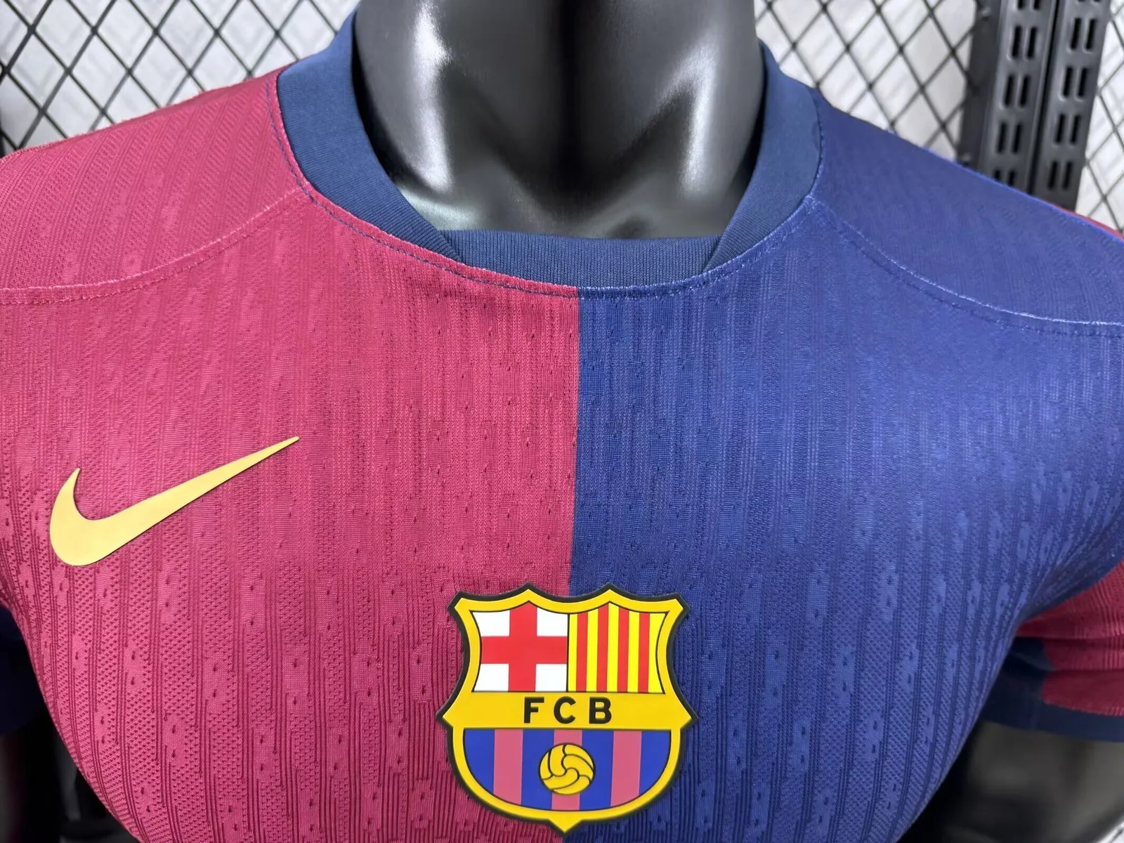 Barcelona 2024/25 Shirt Player Version Coldplay — 1