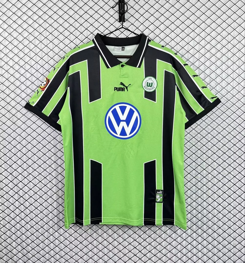 Wolfsburg 1999/00 Away Shirt