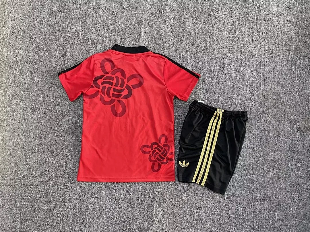Manchester United 2025/26 Set Kinder Sonderedition M-U — 1