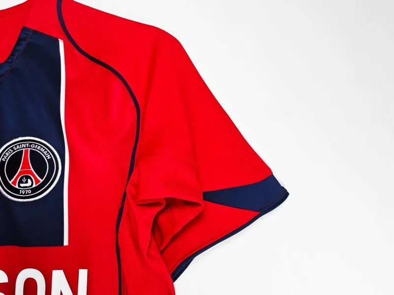 Paris Saint-Germain 2004/05 Away Shirt Red — 2