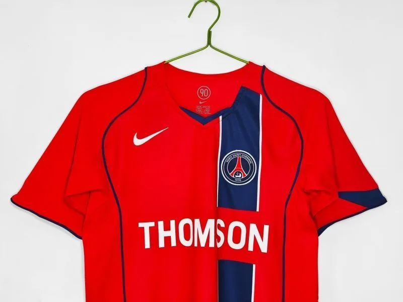 Paris Saint-Germain 2004/05 Away Shirt Red