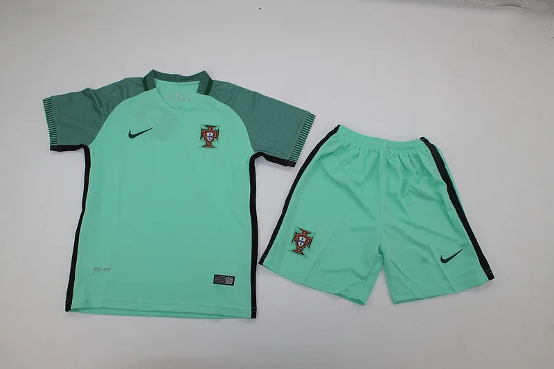 Portugal 2016/28 Away Kids Kit