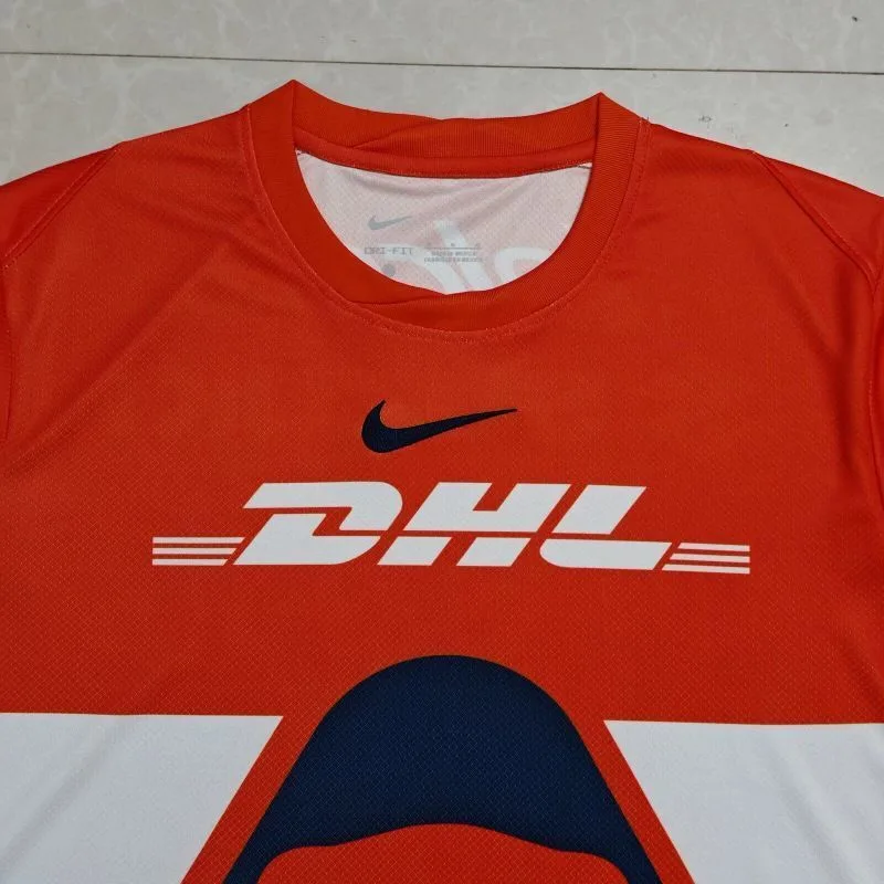 Pumas UNAM 2025/26 Goalkeeper Shirt Long Sleeve Orange