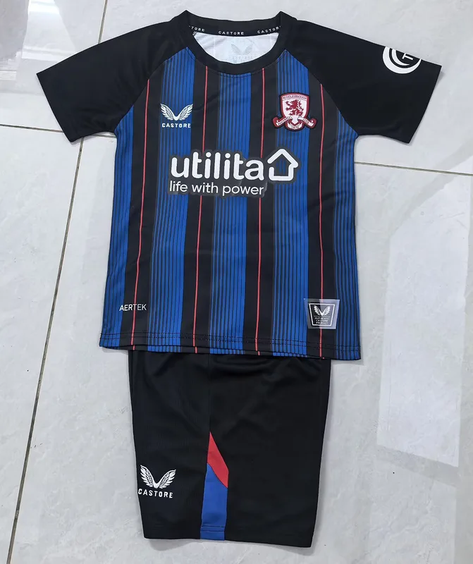 Middlesbrough 2025/26 Segunda Equipación Conjunto de Niño — 2