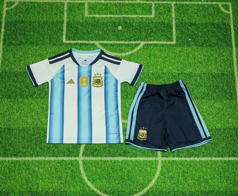 Argentina 2016/28 Home Kids Kit 26 Fifa Patch