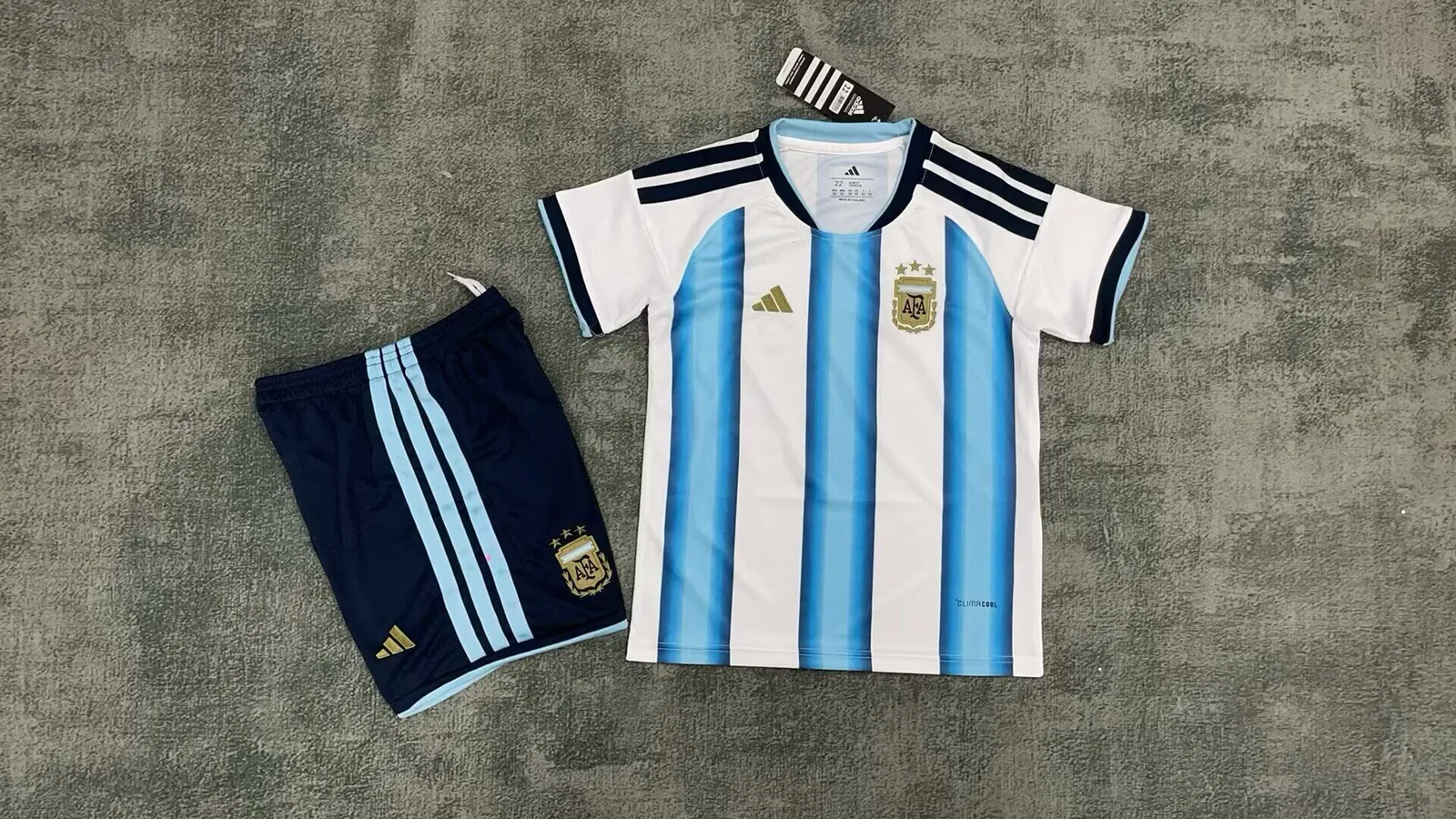 Argentina 2016/28 Home Kids Kit 26 Fifa Patch — 2